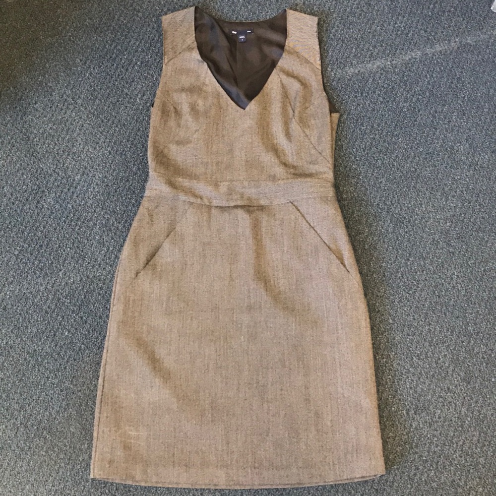 Gap pocket sheath dress.